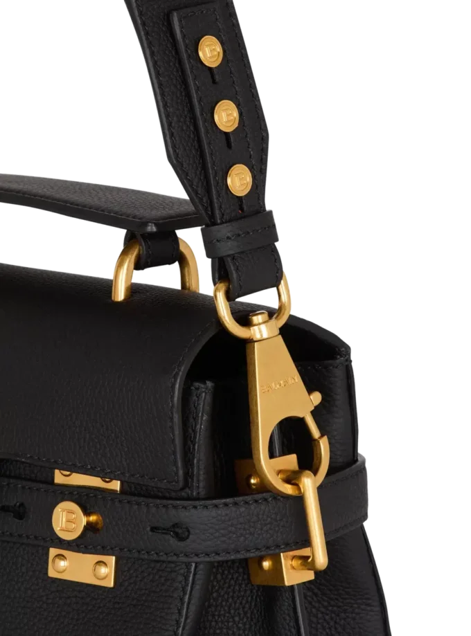 B-Buzz 23 grained leather bag