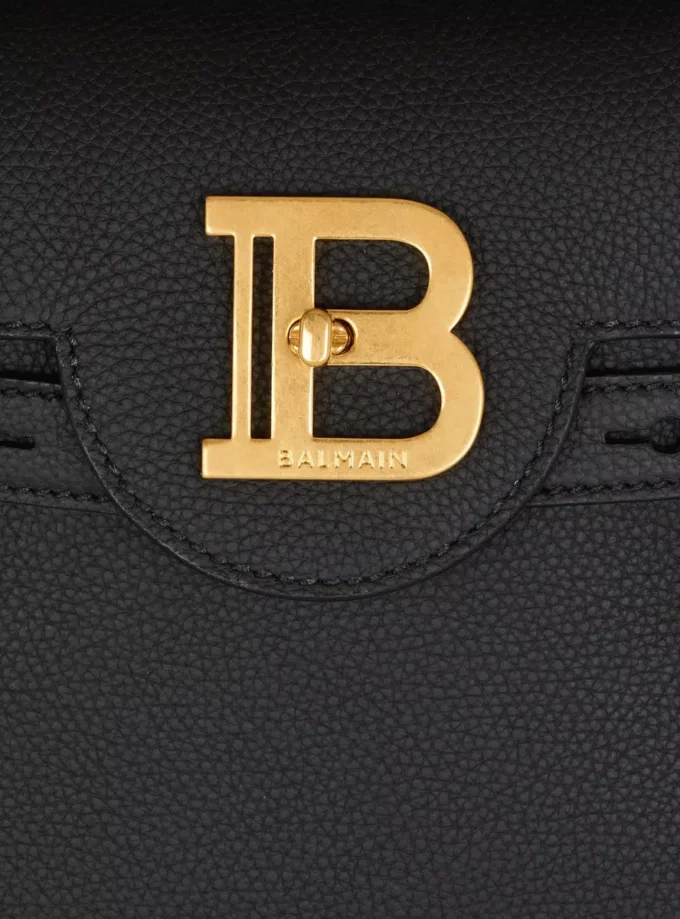 B-Buzz 23 grained leather bag