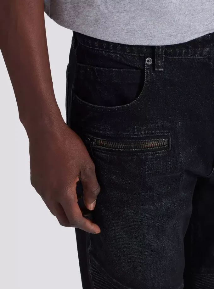 Biker jeans in black vintage denim Biker jeans in black vintage denim