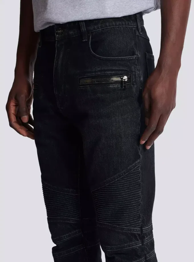 Biker jeans in black vintage denim Biker jeans in black vintage denim