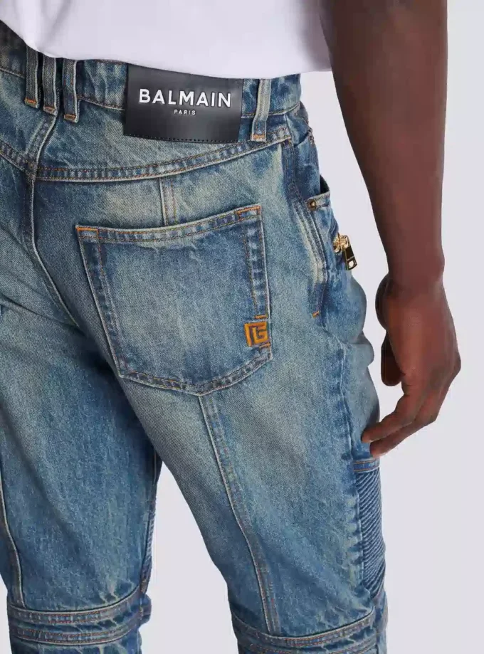 Biker jeans in vintage denim Biker jeans in vintage denim