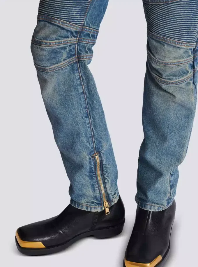 Biker jeans in vintage denim Biker jeans in vintage denim