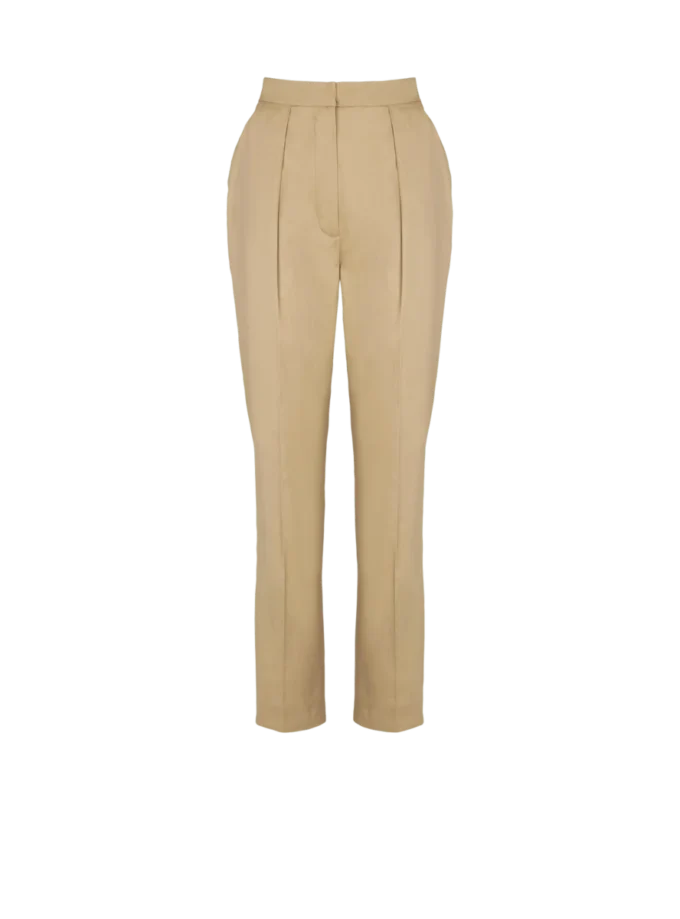Darted 7/8 trousers in cotton gabardine Darted 7/8 trousers in cotton gabardine