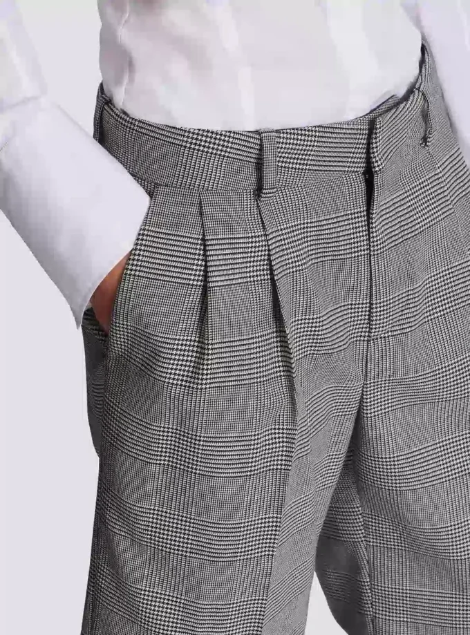 Darted shorts with Prince of Wales check Darted shorts with Prince of Wales check