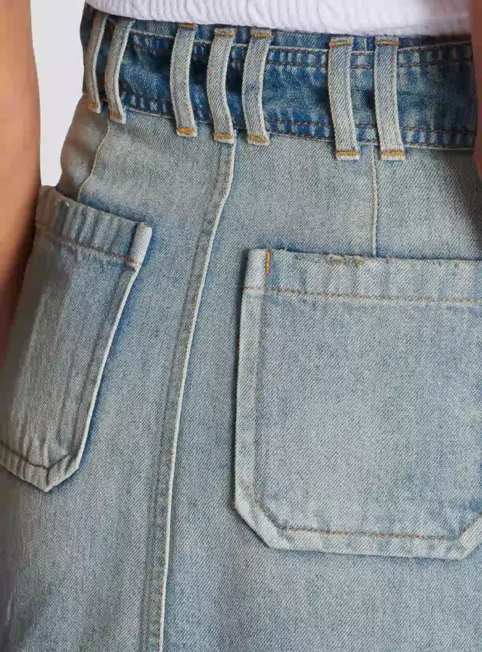 Denim skirt with pockets