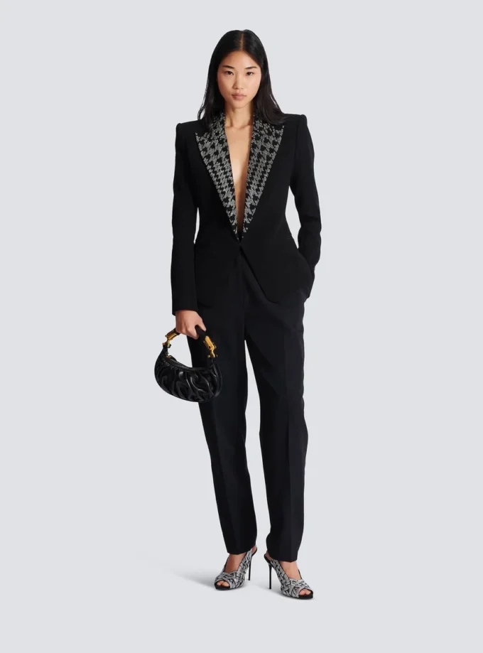 Embroidered 6-buttons jacket