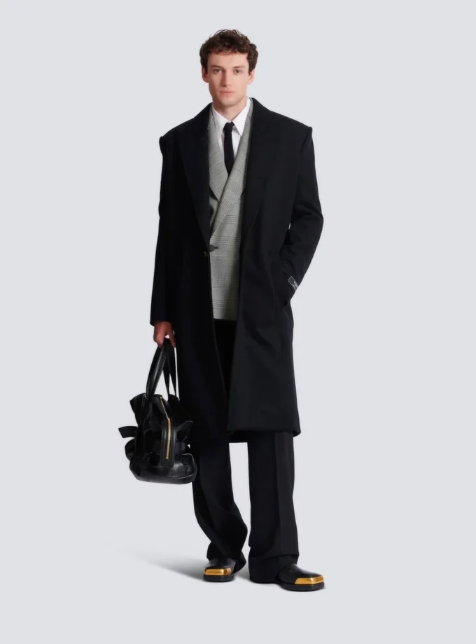 Oversized wool and cashmere coat Oversized wool and cashmere coat