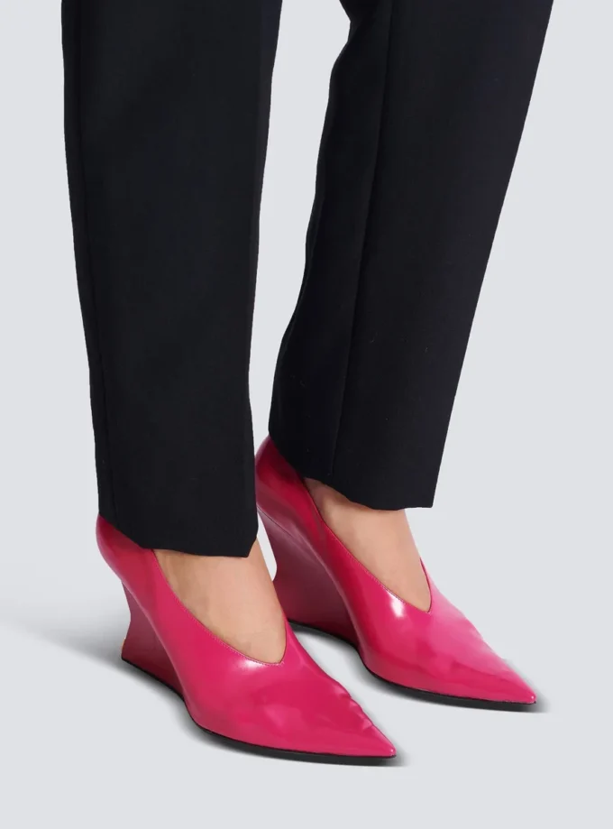 Shiny lambskin Wedge pumps