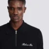 Short-sleeved polo shirt with embroidery
