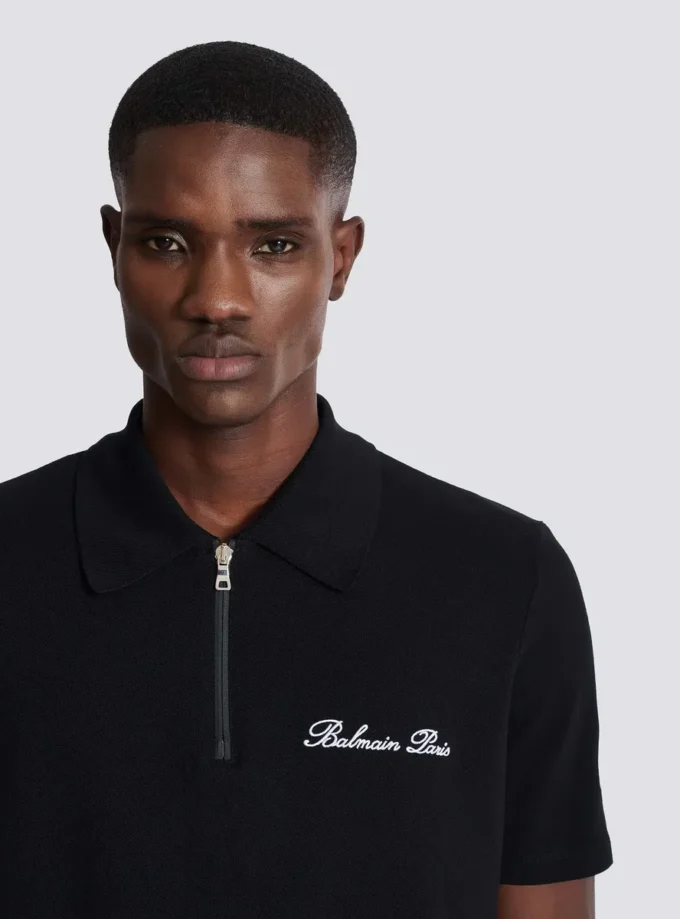 Short-sleeved polo shirt with embroidery