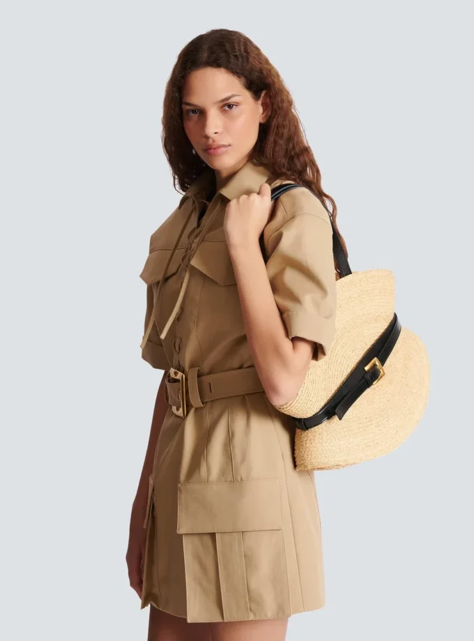 Shuffle Medium bag in raffia Shuffle Medium bag in raffia
