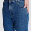 Straight-leg denim jeans