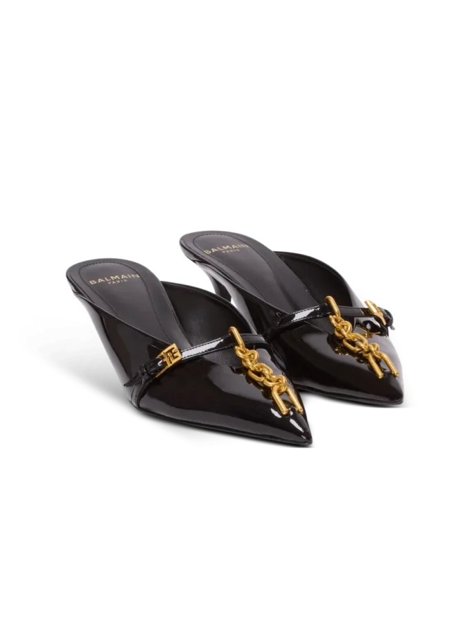 Sync patent leather mules with pointed toe