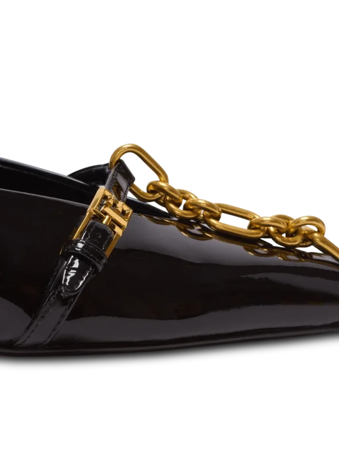 Sync patent leather mules with pointed toe