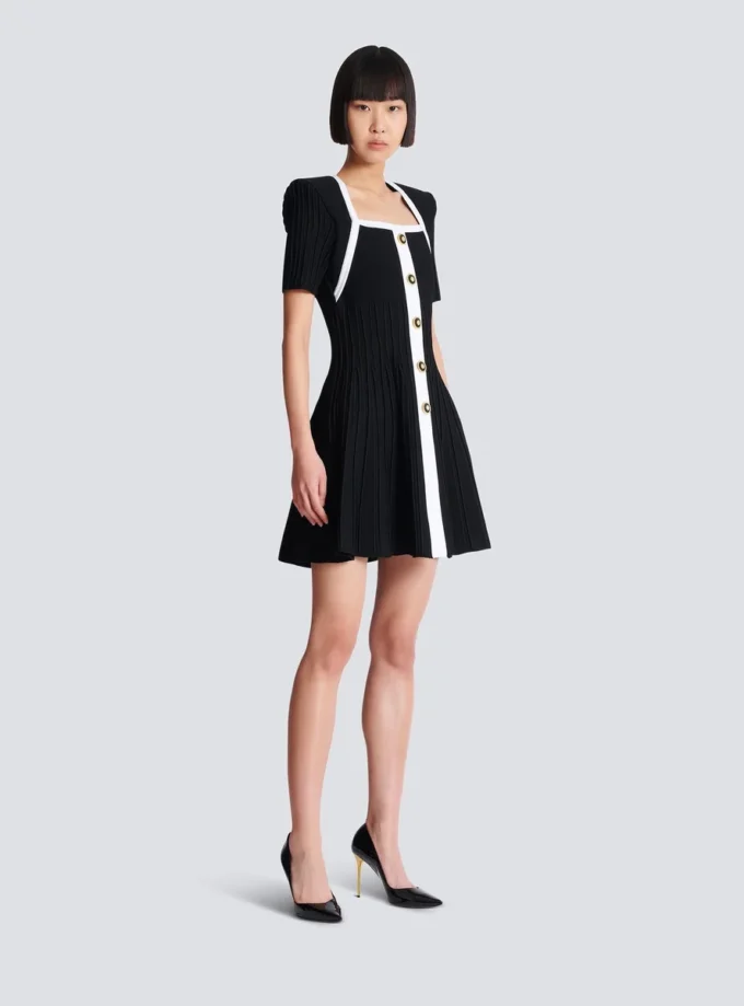 Two-tone A-line knit dress