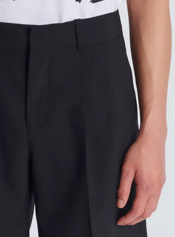 Wool darted Bermuda shorts Wool darted Bermuda shorts